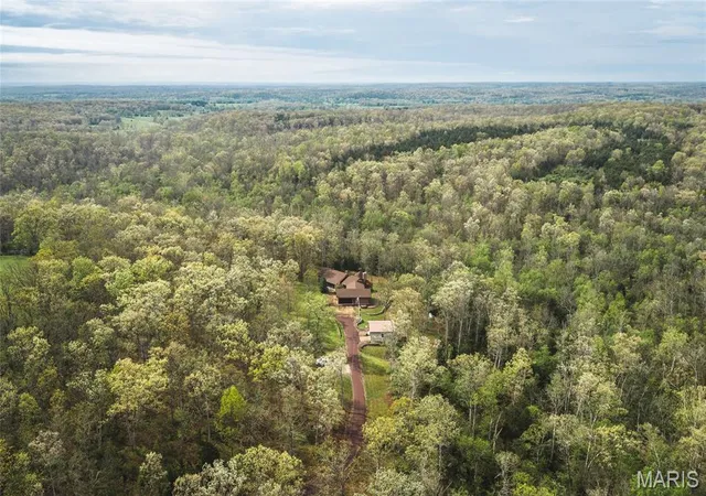 Photo 1 of Sale Pending at 3847 Cleavesville Rd, Bland, MO 65014 | MLS# MIS26029599 | Listing updated on 2026-09-03