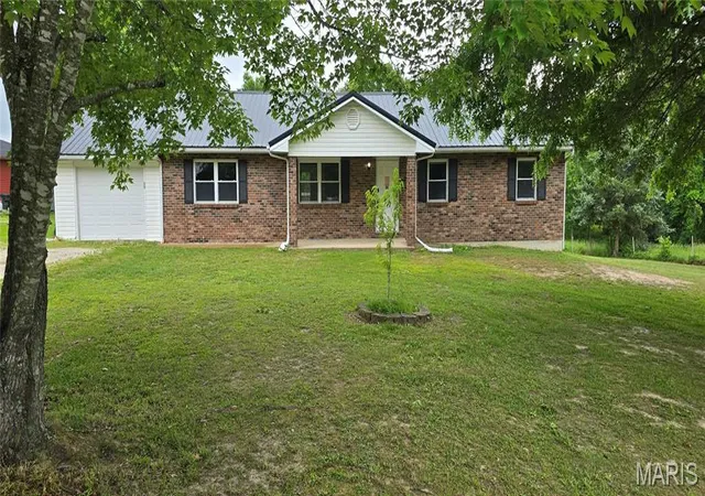 Homes for sale in Waynesville, MO | 26184 Silver Ln, Waynesville, MO 65583 | MLS# MIS26029641