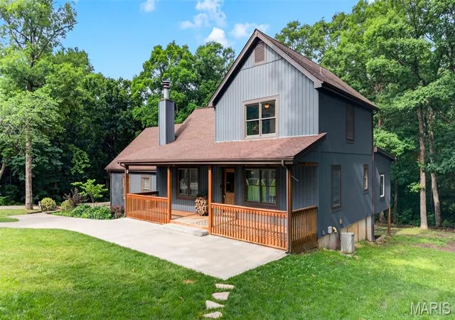 Photo 3 of Sale Pending at 19289 Fox Meadow Ln, Marthasville, MO 63357 | MLS# MIS26029648 | Listing updated on 2026-09-25