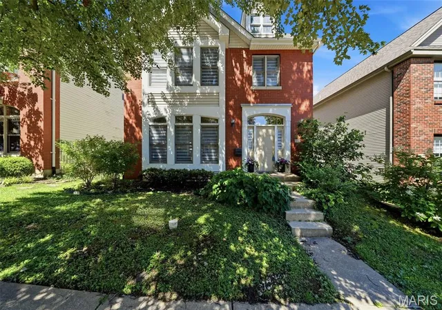 Homes for sale in University City, MO | 911 Morehouse Ln, University City, MO 63130 | MLS# MIS26029738