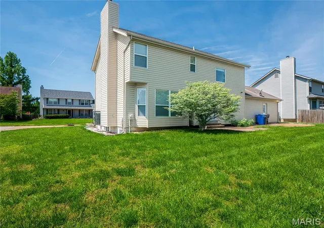 4th image of 3078 Willow Creek Estates Dr, St Louis, MO 63031 | MLS# MIS26029750