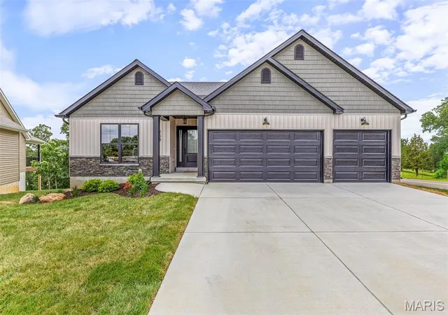Photo 1 of Single family home for sale at 758 Blake, Hillsboro, MO 63050 | MLS# MIS26029751 | Listing updated on 2026-09-20