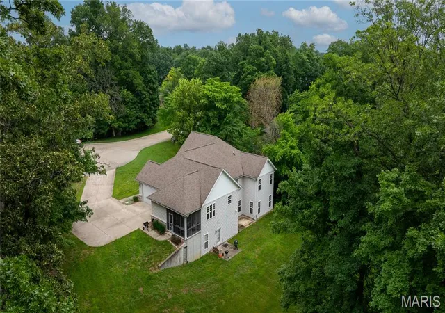 Photo 3 of Single family home for sale at 1672 Hermitage Rd, Jackson, MO 63755 | MLS# MIS26029775 | Listing updated on 2026-09-26