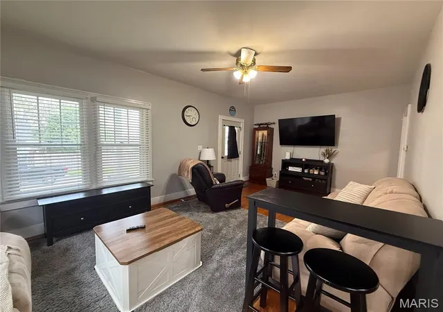 Homes for sale in Hannibal, MO | 2702 Hubbard St, Hannibal, MO 63401 | MLS# MIS26029800