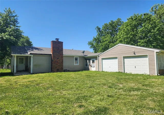 Homes for sale in Sorento, IL | 105 S Hill St, Sorento, IL 62086 | MLS# MIS26029821