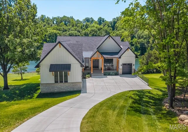 Homes for sale in Augusta, MO | 4444 Augusta Shores Dr, Augusta, MO 63332 | MLS# MIS26029823