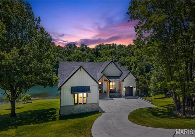 Homes for sale in Augusta, MO | 4444 Augusta Shores Dr, Augusta, MO 63332 | MLS# MIS26029823