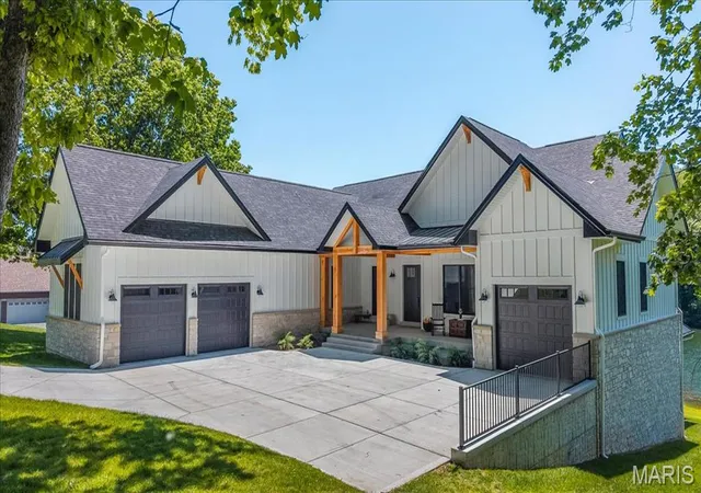3rd image of 4444 Augusta Shores Dr, Augusta, MO 63332 | MLS# MIS26029823