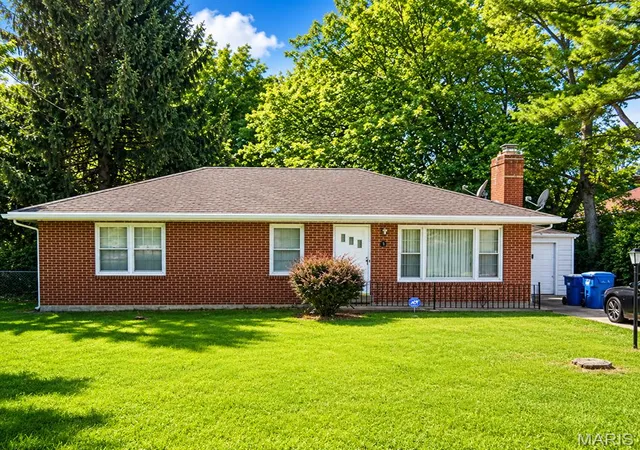 Homes for sale in Dellwood, MO | 9 S Floridale Dr, Dellwood, MO 63135 | MLS# MIS26029830