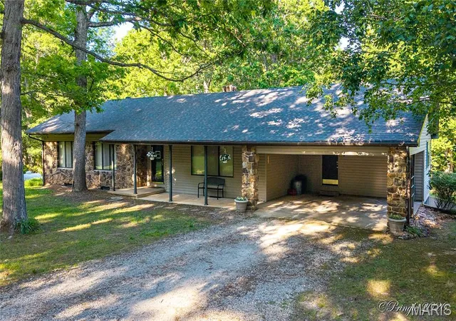 Homes for sale in West Plains, MO | 7613 County Road 8760, West Plains, MO 65775 | MLS# MIS26029865