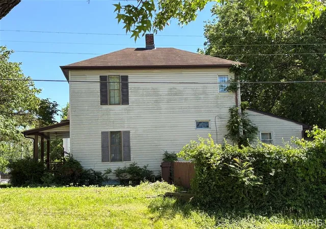 Homes for sale in Collinsville, IL | 301 Plum St, Collinsville, IL 62234 | MLS# MIS26029938