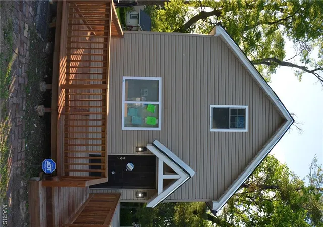 1st image of 5381 Bermuda Dr, St Louis, MO 63121 | MLS# MIS26029947