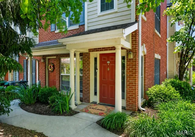 1st image of 2662 S Mcknight Crossing Ct, Rock Hill, MO 63124 | MLS# MIS26029990