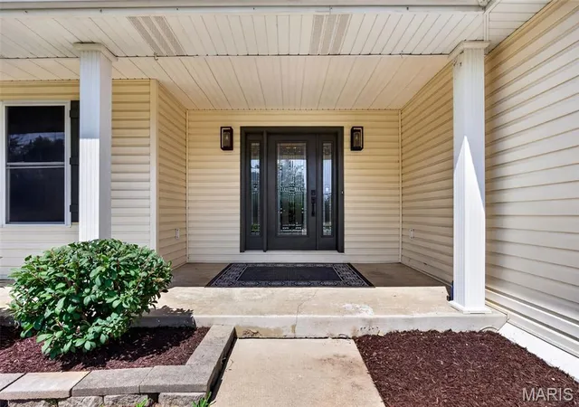 2nd image of 2745 Saint Peters Howell Rd, Saint Peters, MO 63376 | MLS# MIS26030025