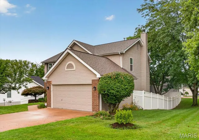3rd image of 12502 Bielefeld Ct, Black Jack, MO 63033 | MLS# MIS26030130