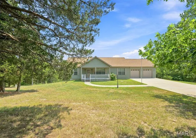 Photo 2 of Single family home for sale at 1188 Brickyard Rd, Hillsboro, MO 63050 | MLS# MIS26030148 | Listing updated on 2026-08-03