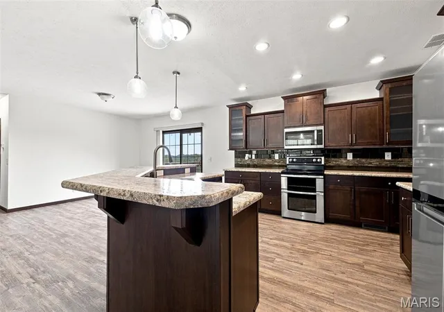 Photo 3 of Single family home for sale at 1188 Brickyard Rd, Hillsboro, MO 63050 | MLS# MIS26030148 | Listing updated on 2026-08-03