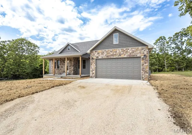 Homes for sale in Crocker, MO | 112 Sweet Valley Cir, Crocker, MO 65452 | MLS# MIS26030158