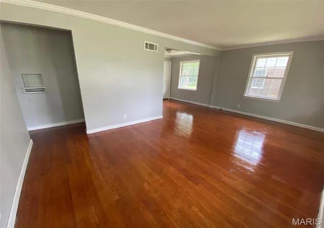 2nd image of 9616 Durham Dr, Riverview, MO 63137 | MLS# MIS26030189