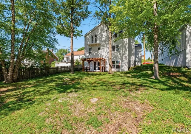 5th image of 522 S 2Nd St, Saint Charles, MO 63301 | MLS# MIS26030224