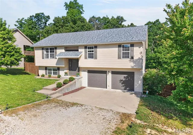 Homes for sale in St Robert, MO | 15859 Tundra St, St Robert, MO 65584 | MLS# MIS26030276