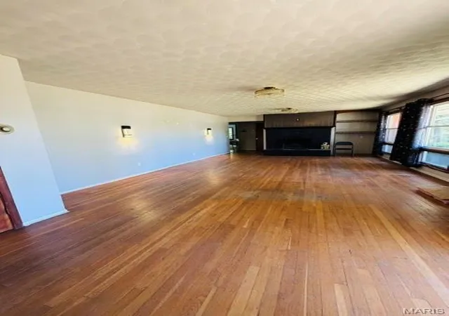 2nd image of 159 S 4th St, Leasburg, MO 65535 | MLS# MIS26030277
