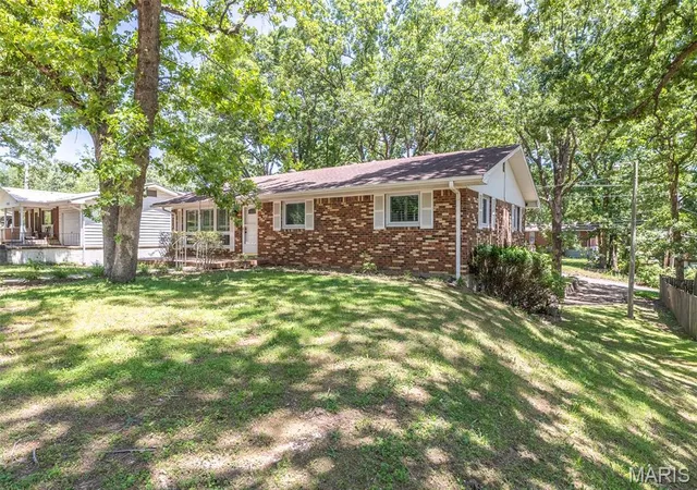 Homes for sale in Poplar Bluff, MO | 1506 Rosedale Ln, Poplar Bluff, MO 63901 | MLS# MIS26030301