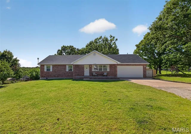 Homes for sale in Waynesville, MO | 19835 Stamper Ln, Waynesville, MO 65583 | MLS# MIS26030310