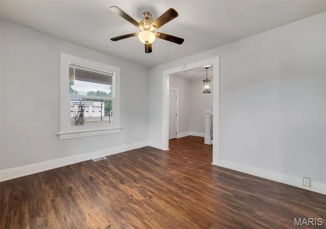 Photo 3 of Single family home for sale at 750 Lemay Ferry Rd, St Louis, MO 63125 | MLS# MIS26030325 | Listing updated on 2026-08-12