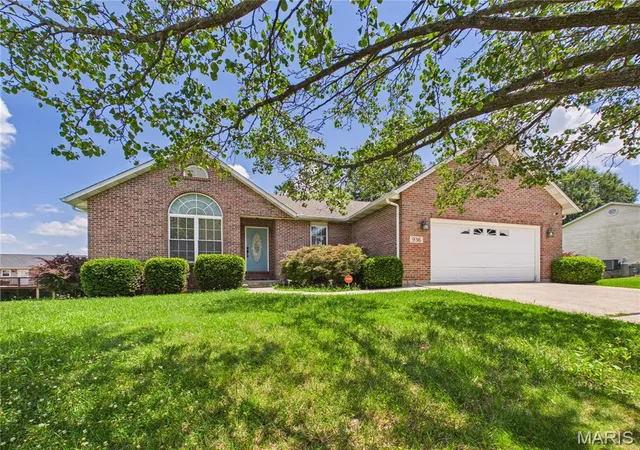 Single family home for sale at 936 N West Ln, Jackson, MO 63755 | MLS# MIS26030363