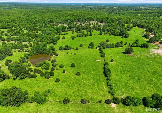 Homes for sale in Alton, MO | 210 County Road 320, Alton, MO 65606 | MLS# MIS26030426