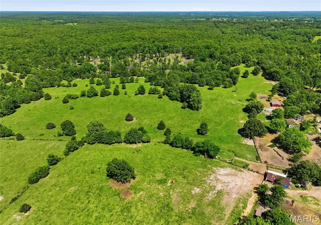 Homes for sale in Alton, MO | 210 County Road 320, Alton, MO 65606 | MLS# MIS26030426