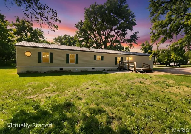 Photo 1 of Manufactured home for sale at 400 W Ruby St, Conway, MO 65632 | MLS# MIS26030446 | Listing updated on 2026-10-09