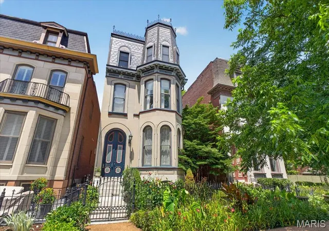 Single family home for sale at 2011 Park Ave, Saint Louis, MO 63104 | MLS# MIS26030452