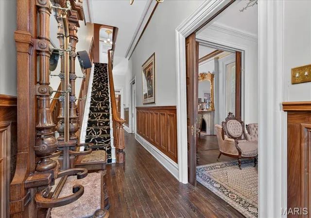Photo 4 of Single family home for sale at 2011 Park Ave, Saint Louis, MO 63104 | MLS# MIS26030452 | Listing updated on 2026-09-23