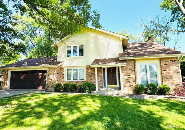 1st image of 160 Lucerne Pl Dr, Ballwin, MO 63011 | MLS# MIS26030454
