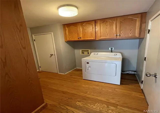 11th image of 160 Lucerne Pl Dr, Ballwin, MO 63011 | MLS# MIS26030454