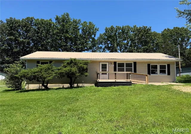 Homes for sale in Newburg, MO | 16835 Lakewood Dr, Newburg, MO 65550 | MLS# MIS26030571