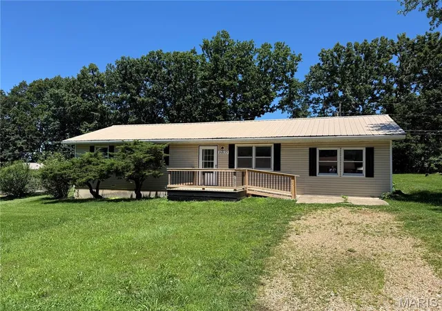 Homes for sale in Newburg, MO | 16835 Lakewood Dr, Newburg, MO 65550 | MLS# MIS26030571
