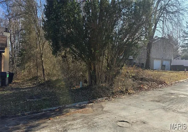 Photo 3 of Land for sale at 0 Nottingham Ln, Belleville, IL 62223 | MLS# MIS26030620 | Listing updated on 2026-05-17