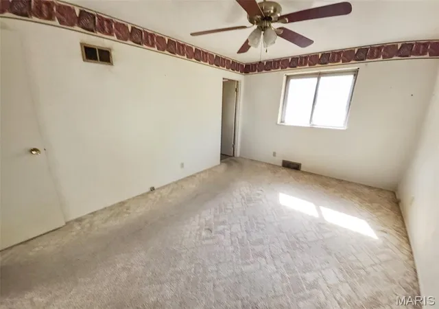 Photo 3 of Single family home for sale at 1146 Hawkstone Ln, Saint Louis, MO 63125 | MLS# MIS26030639 | Listing updated on 2026-07-27