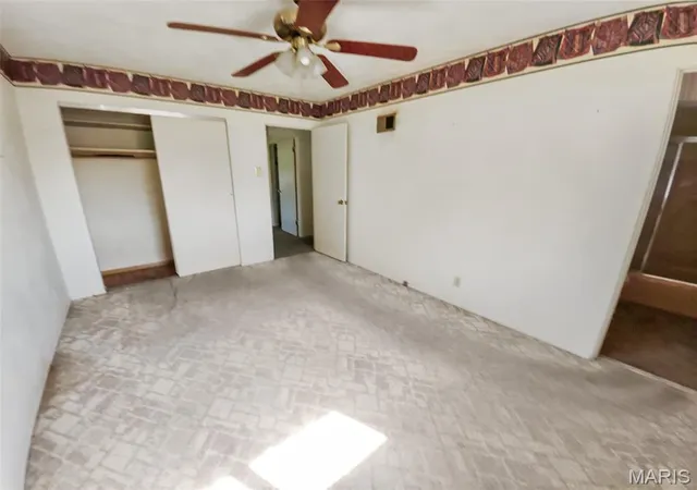 Photo 3 of Single family home for sale at 1146 Hawkstone Ln, St Louis, MO 63125 | MLS# MIS26030639 | Listing updated on 2026-10-23