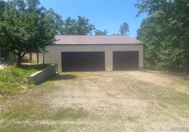 Photo 3 of Single family home for sale at 6320 Eagle Ln, French Village, MO 63036 | MLS# MIS26030651 | Listing updated on 2026-10-01