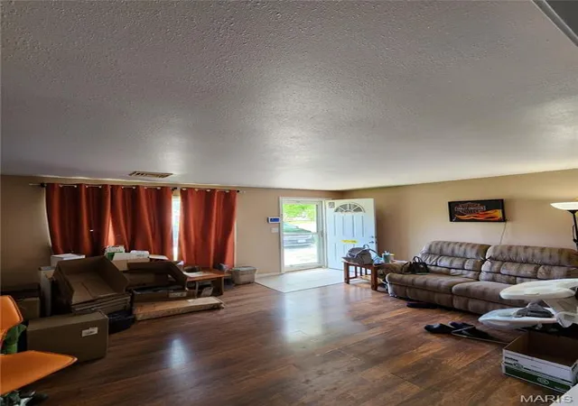 4th image of 523 Elmont Rd, Sullivan, MO 63080 | MLS# MIS26030662