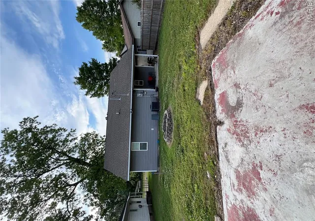 5th image of 308 E Pine St, East Prairie, MO 63845 | MLS# MIS26030679