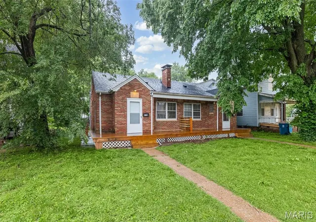 Photo 2 of Multi family home for sale at 213 Brackett St, Swansea, IL 62226 | MLS# MIS26030702 | Listing updated on 2026-10-05