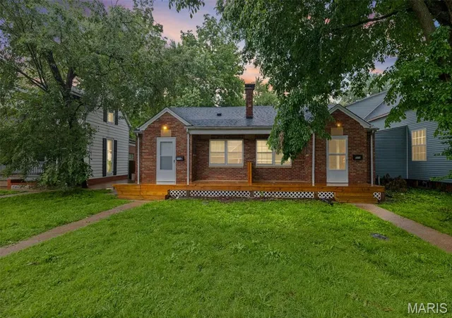 Photo 3 of Multi family home for sale at 213 Brackett St, Swansea, IL 62226 | MLS# MIS26030702 | Listing updated on 2026-10-05