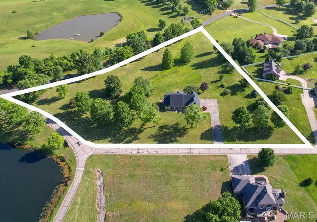 Photo 1 of Sale Pending at 141 Ashley Dr, Cape Girardeau, MO 63701 | MLS# MIS26030739 | Listing updated on 2026-09-17