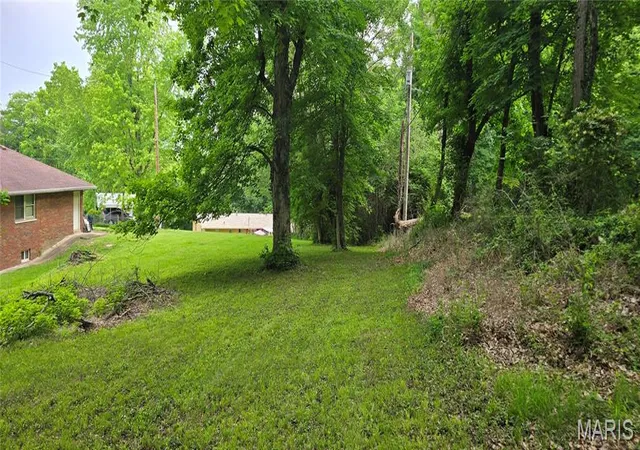 Photo 2 of Land for sale at 0 Bluff Dr, Belleville, IL 62223 | MLS# MIS26030751 | Listing updated on 2026-05-17