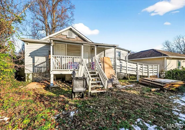 Homes for sale in Kirkwood, MO | 342 Alsobrook St, Kirkwood, MO 63122 | MLS# MIS26030763